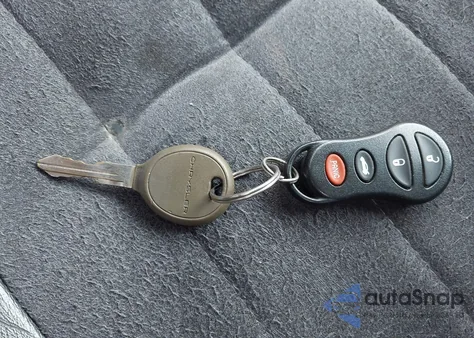 2005 Chrysler Sebring Touring from USA, damaged, VIN 1C3EL55R85N567038